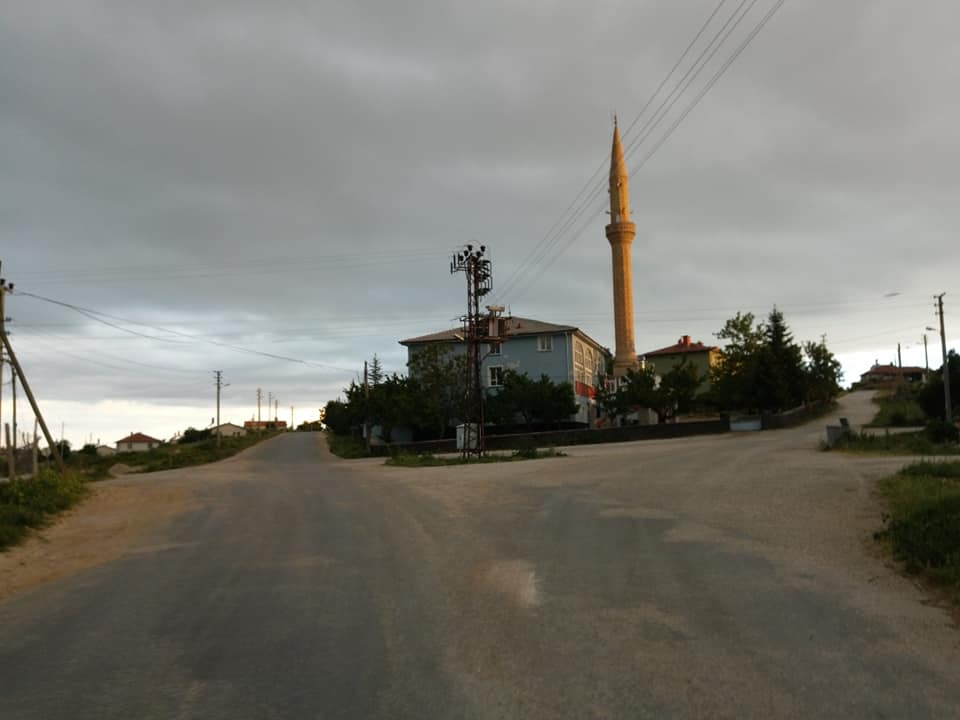 Geçen hafta Cuma namazı kılınan mahallede bu hafta Cuma namazı kılınmadı
